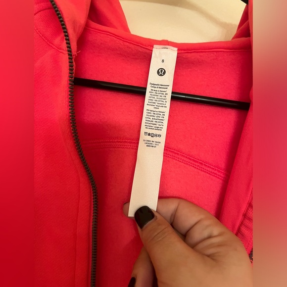 Lululemon cropped scuba full zip hoodie NWT - Picture 6 of 11